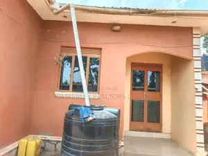 3bdrm Duplex in Seeta-Namuganga for sale