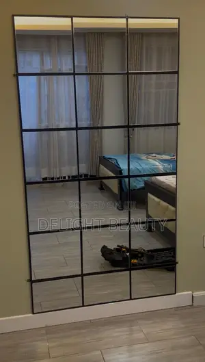 Grid Mirrors