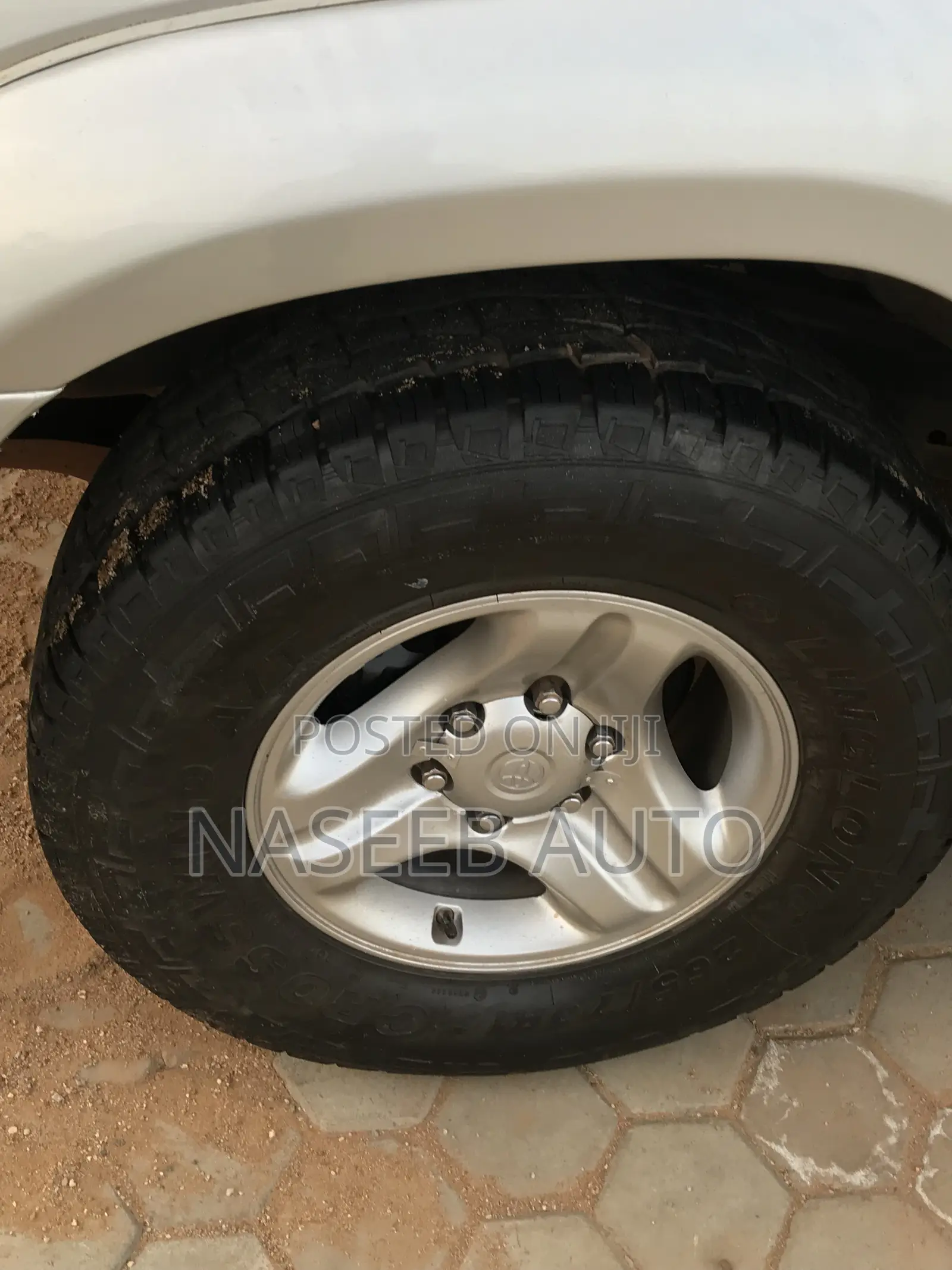 Toyota Land Cruiser Prado 2002 Silver
