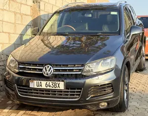 Volkswagen Touareg VR6 Executive 2012 Gray