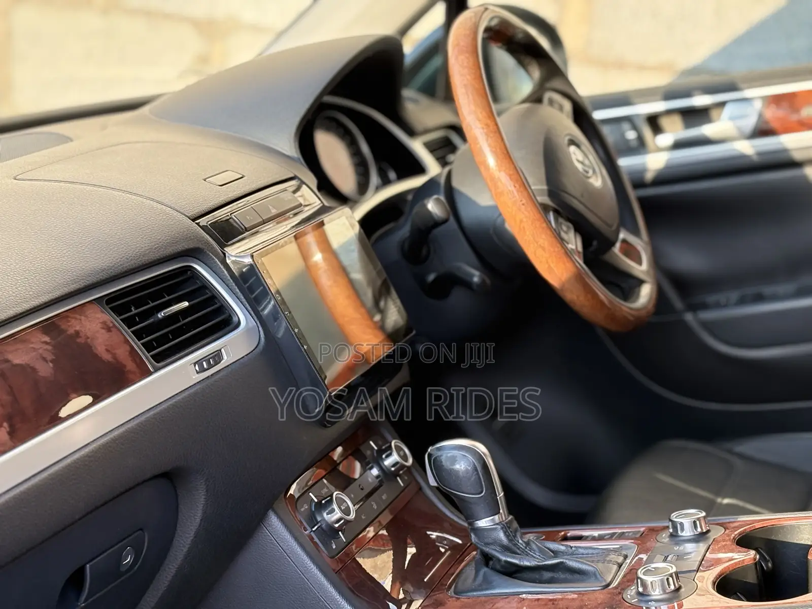 Volkswagen Touareg VR6 Executive 2012 Gray