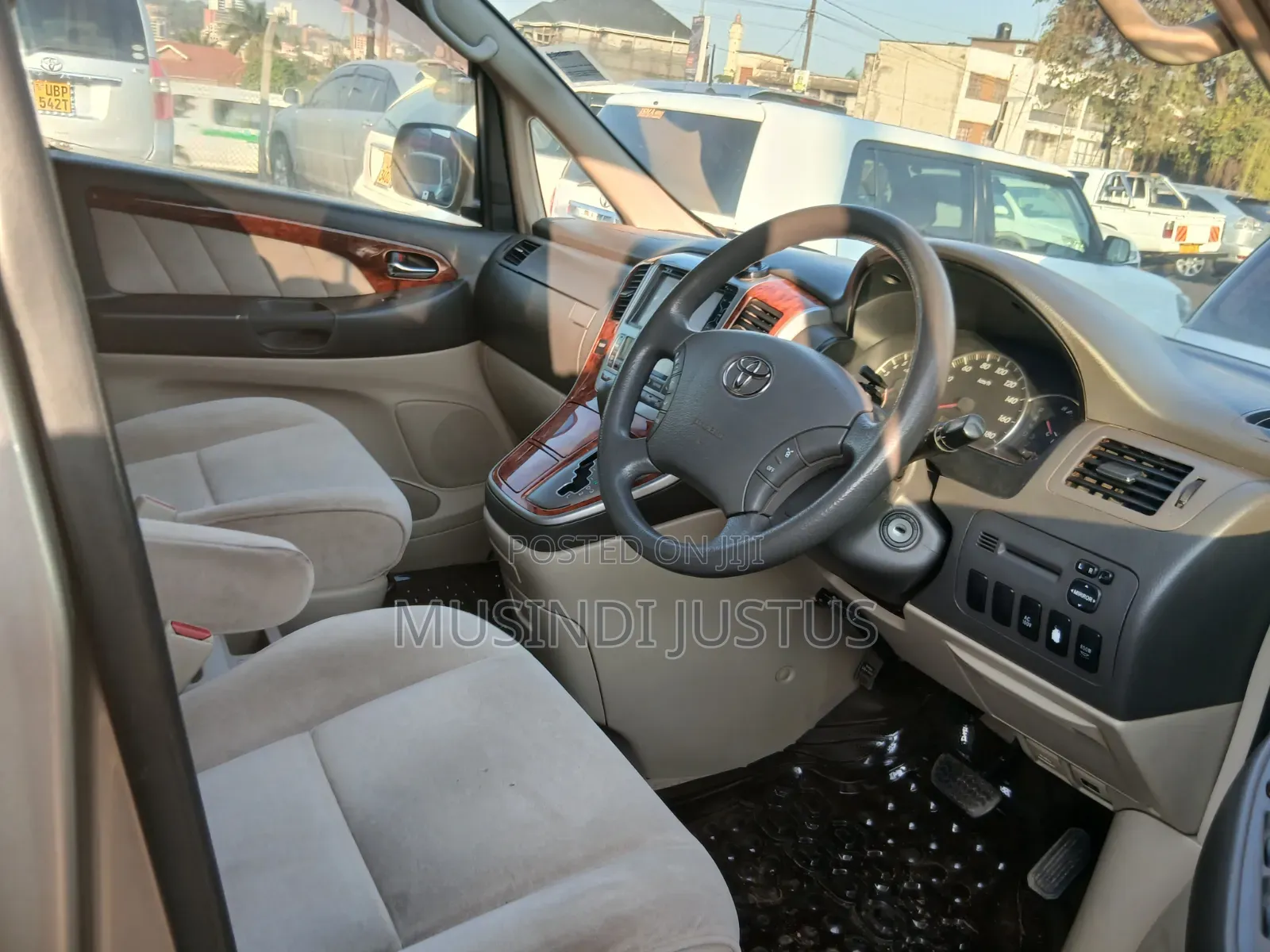 Toyota Alphard 2008 Gold