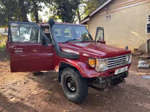 Toyota Land Cruiser 80 Wagon 1992 Red
