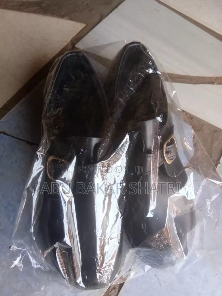 Shoe for Men and Women
