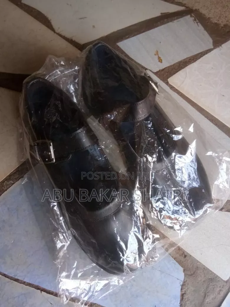 Shoe for Men and Women