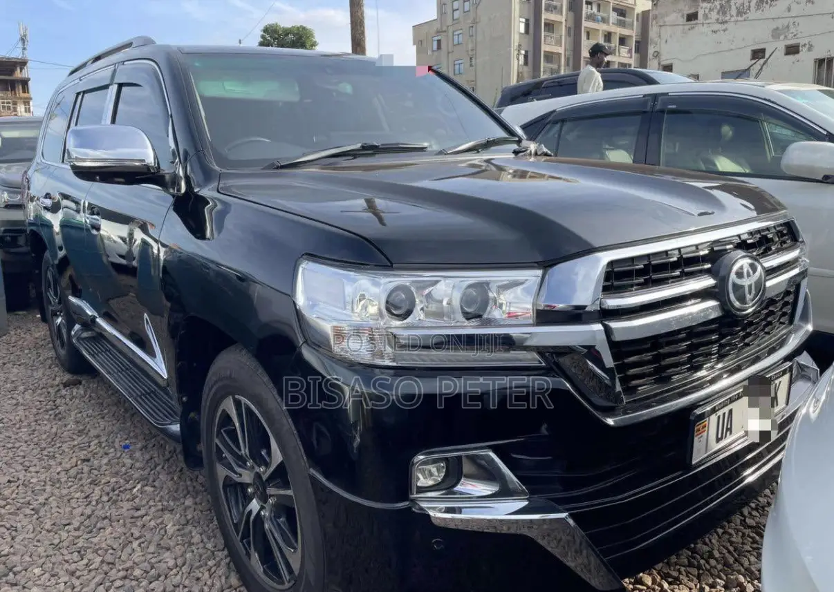 Toyota Land Cruiser 4.5 V8 DLX 2014 Black