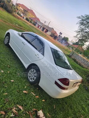 Toyota Mark II 2004 Pearl