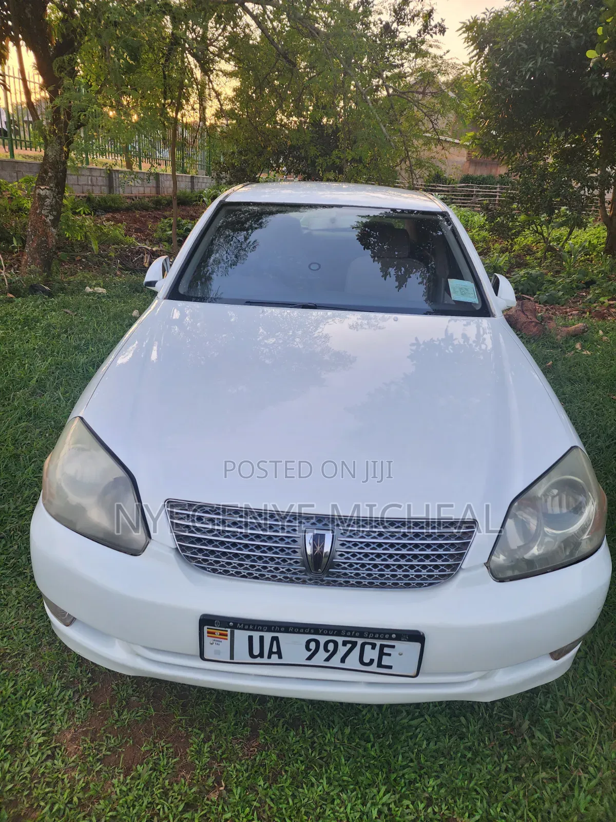 Toyota Mark II 2004 Pearl