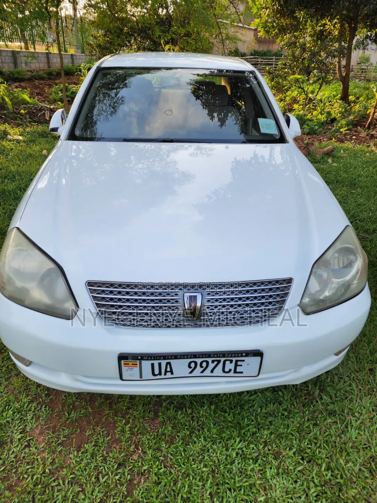 Toyota Mark II 2004 Pearl