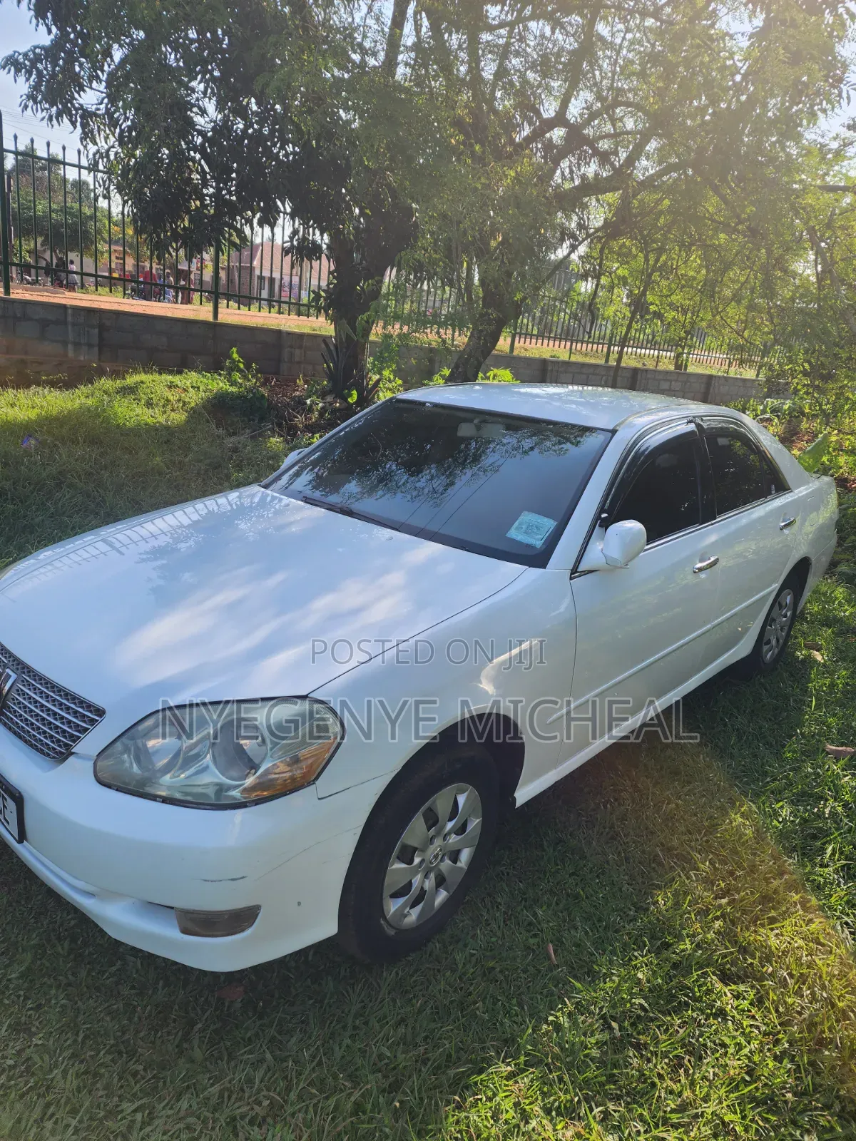 Toyota Mark II 2004 Pearl