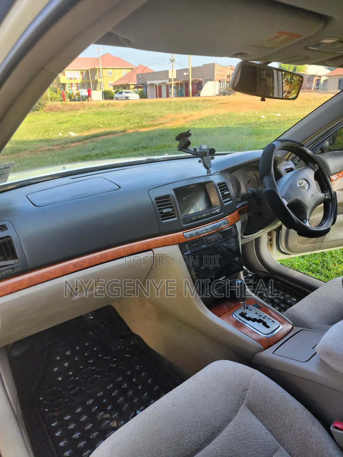 Toyota Mark II 2004 Pearl