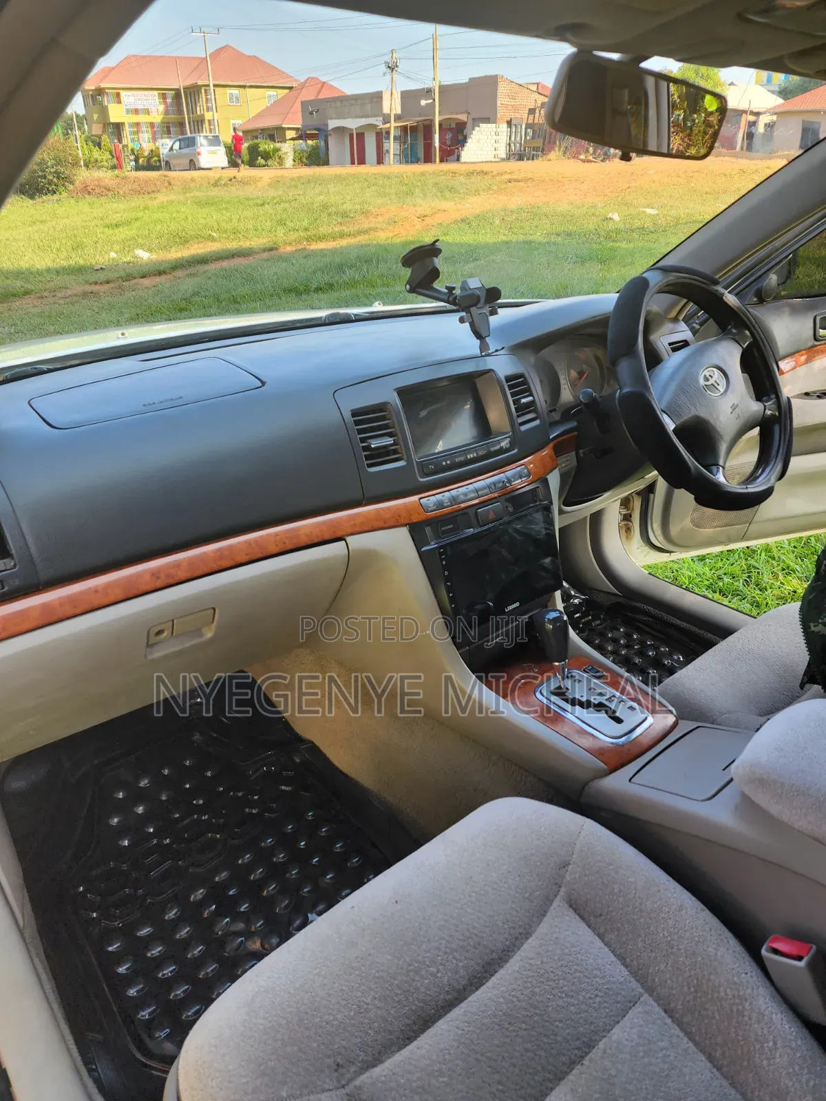 Toyota Mark II 2004 Pearl