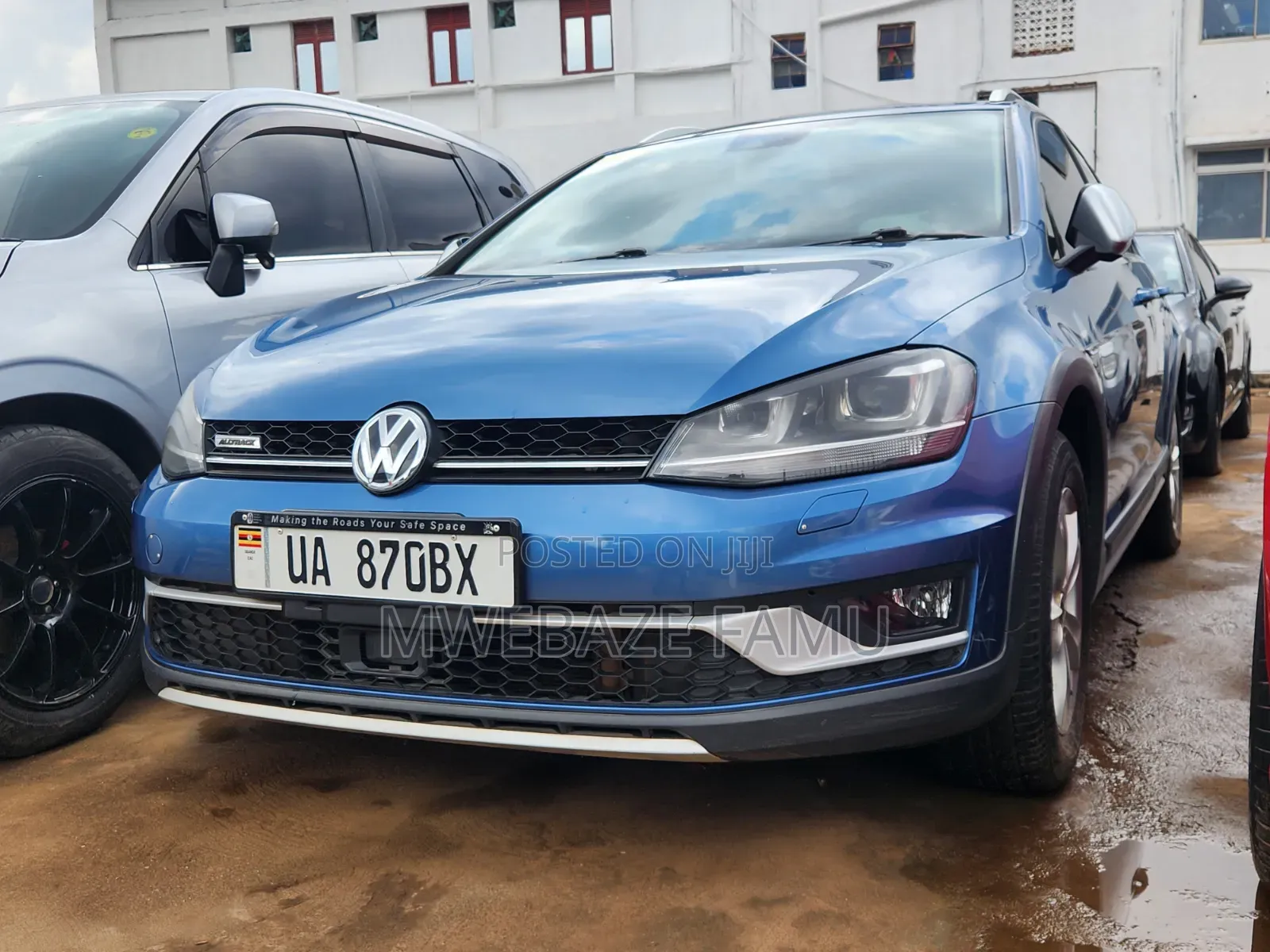 Volkswagen Golf 2012 Blue