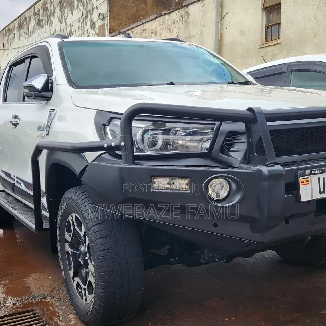 Toyota Hilux 2018 White