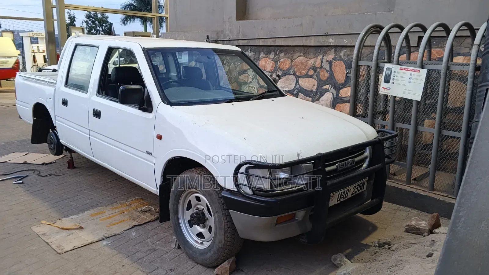 Isuzu KB 1999 White