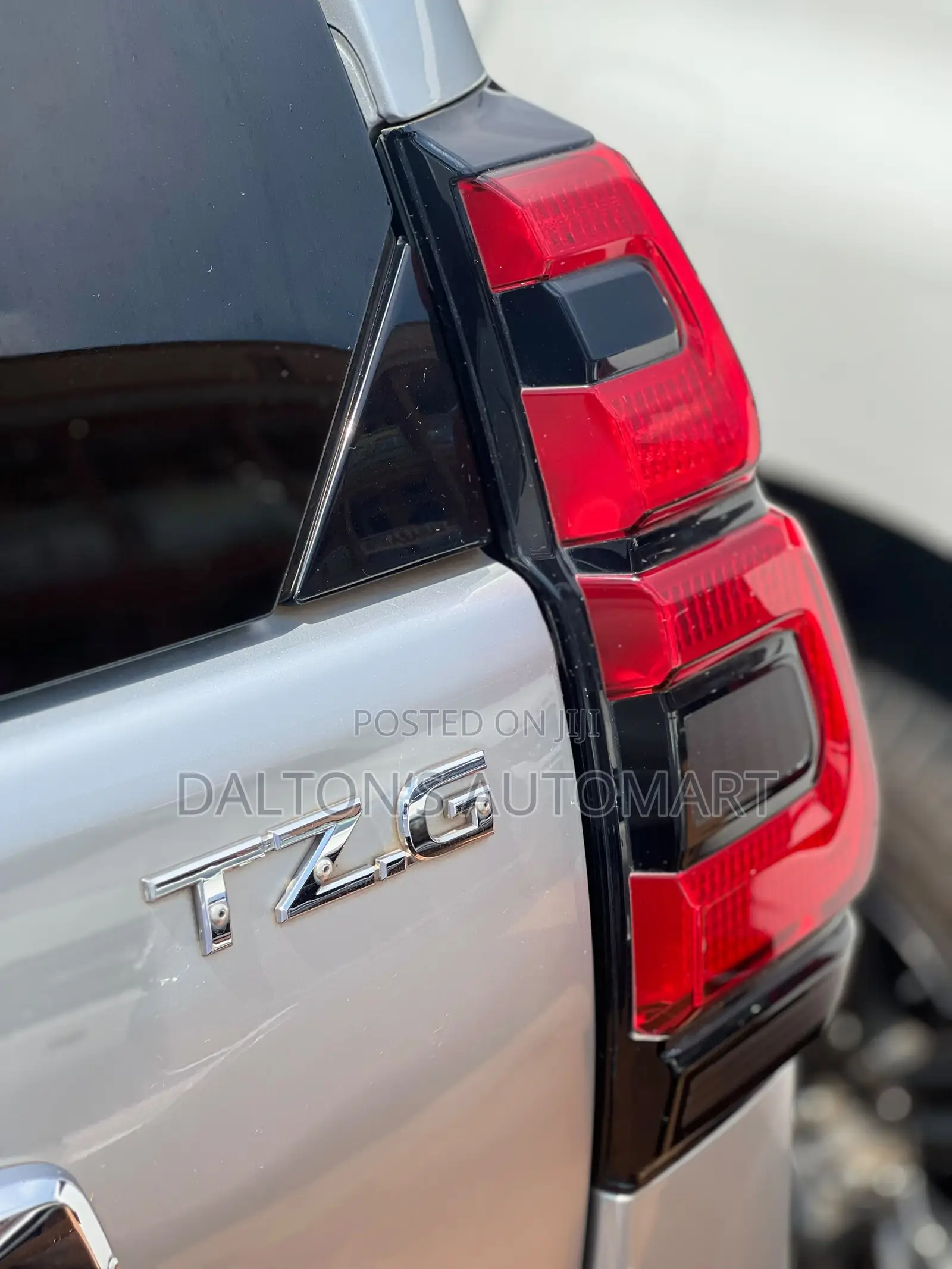 Toyota Land Cruiser Prado 2.8 2017 Silver
