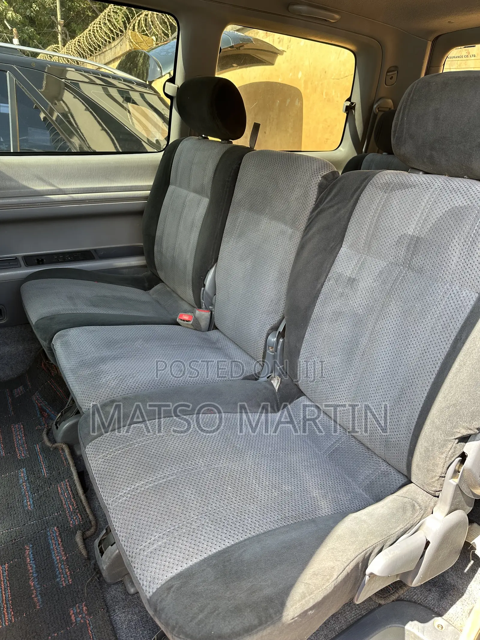 Toyota Noah 2001 Silver