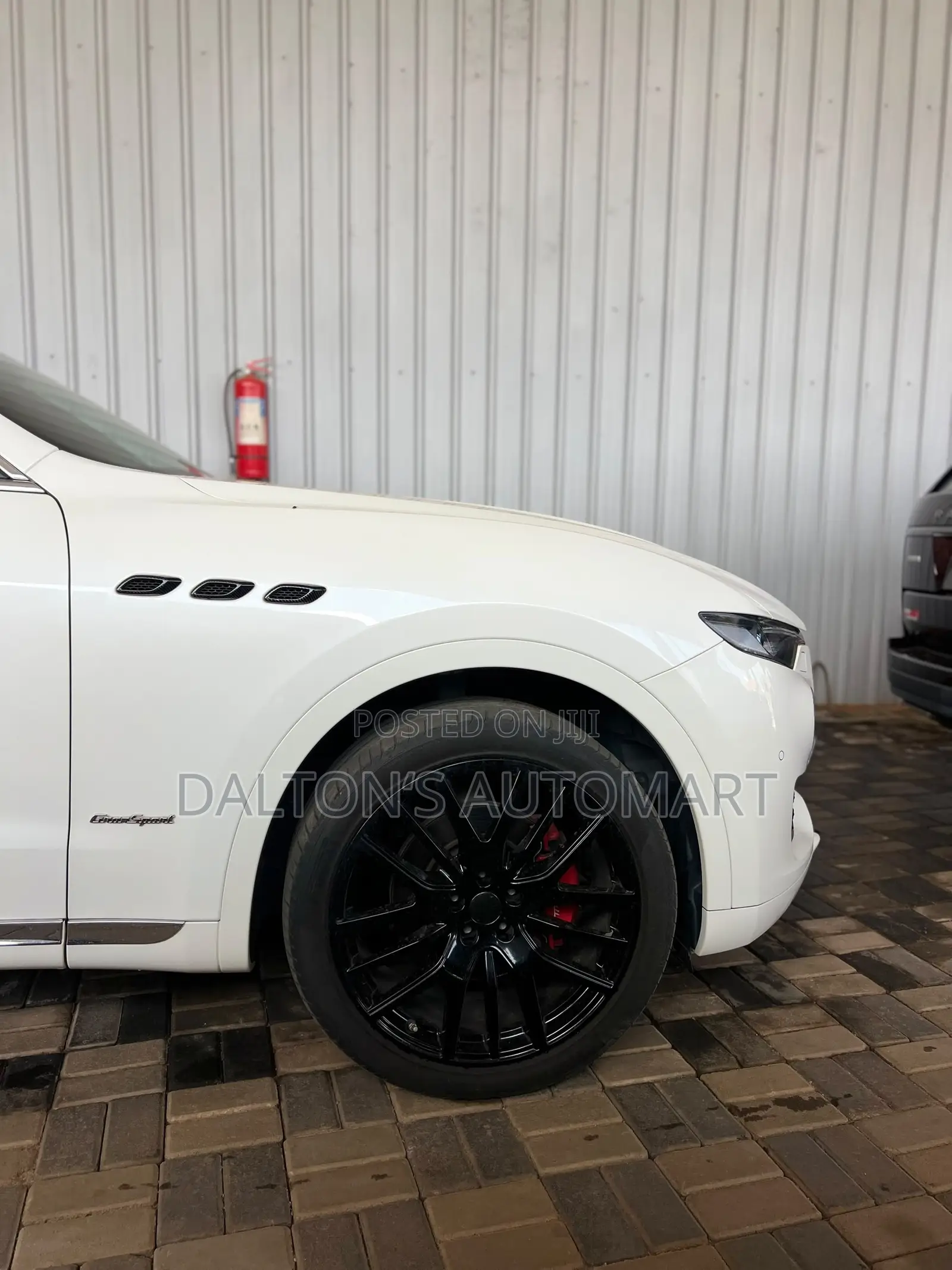 Maserati Levante S AWD 2017 White