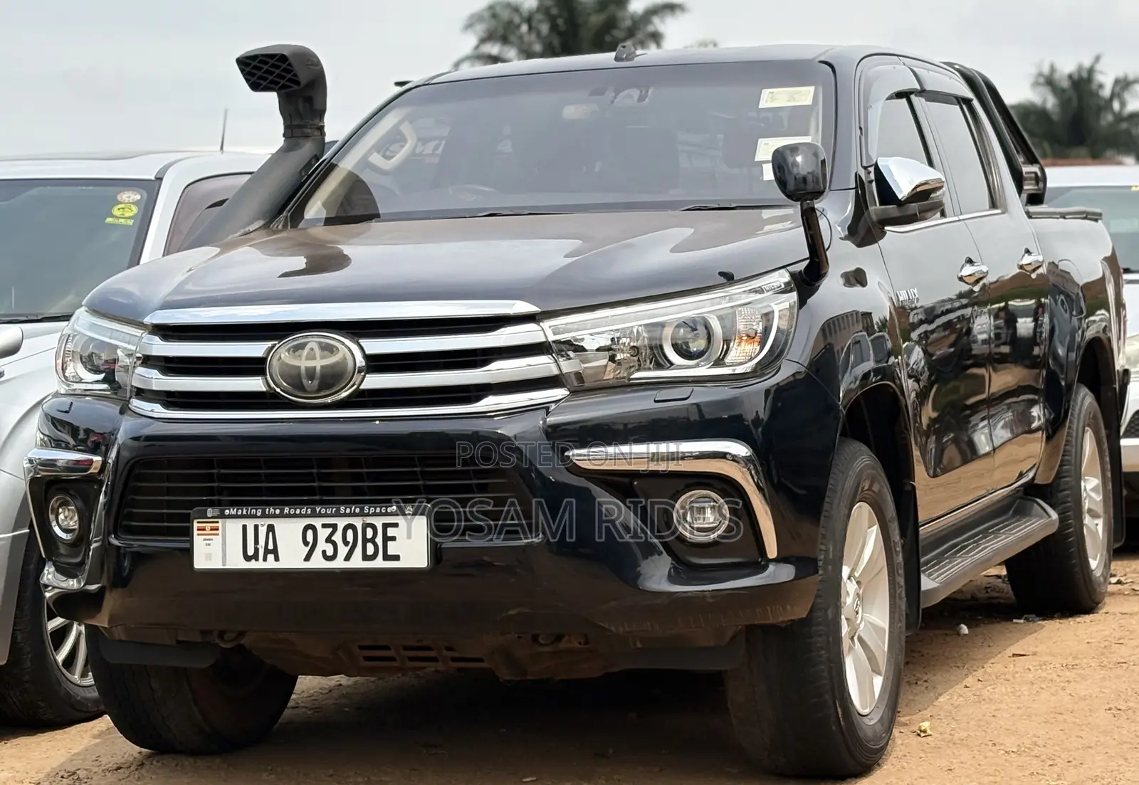 Toyota Hilux Revo Double Cab Deisel 2.8 AWD 2017 Black