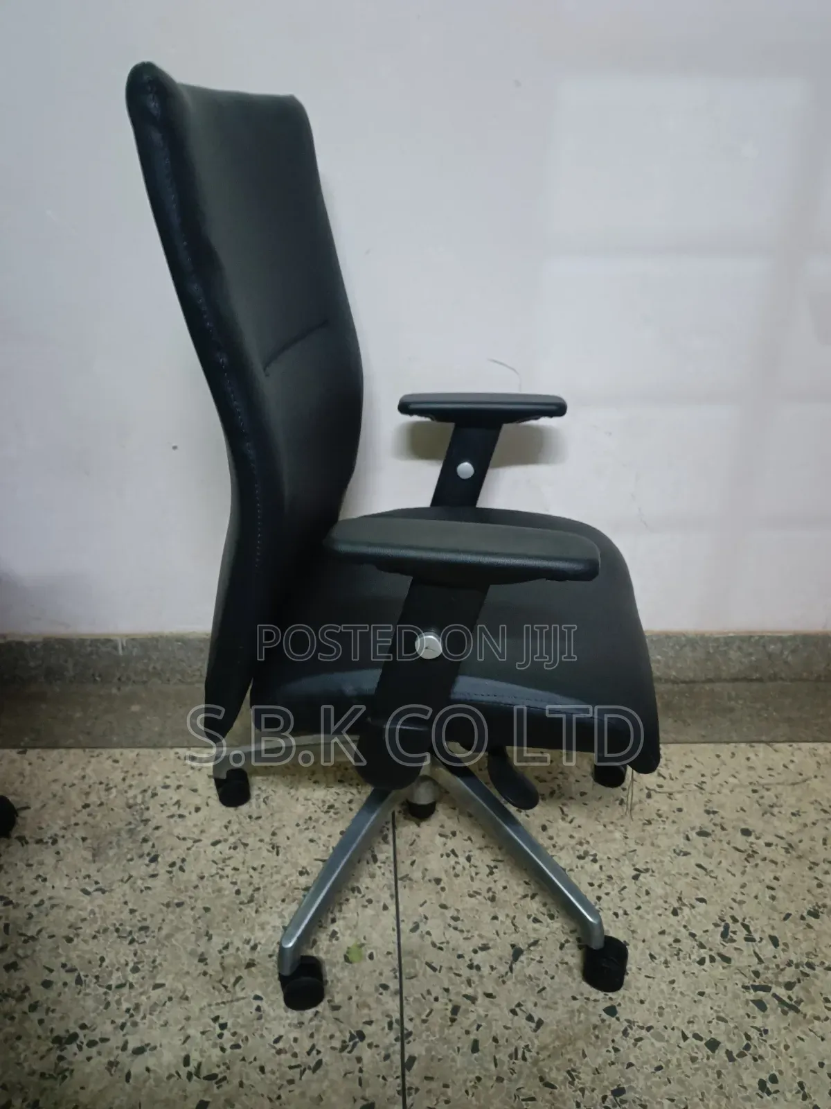 Office Chairs for Sale