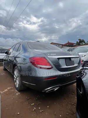Mercedes-Benz E400 2017 Gray