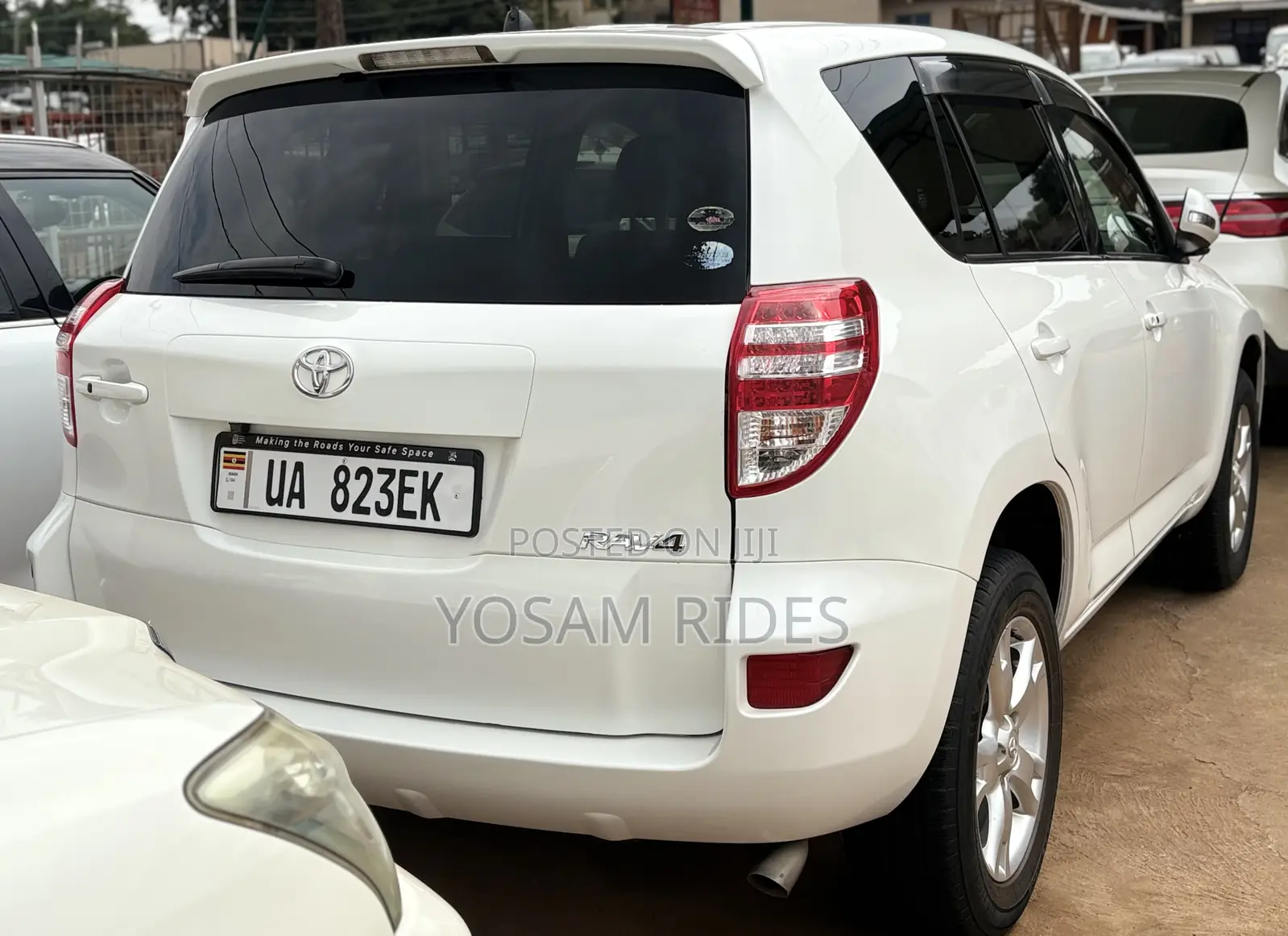 Toyota RAV4 2010 White