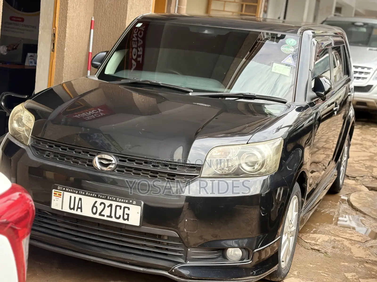 Toyota Corolla Rumion Hatchback 1.5 FWD 2010 Black