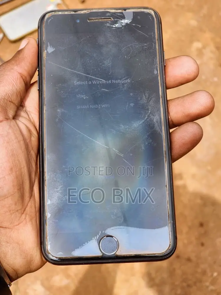 Apple iPhone 8 Plus 64 GB Black