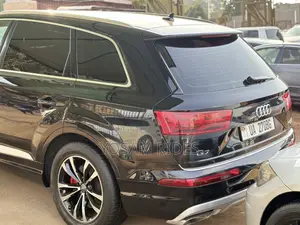 Audi Q7 2.0T Premium AWD quattro 2018 Black
