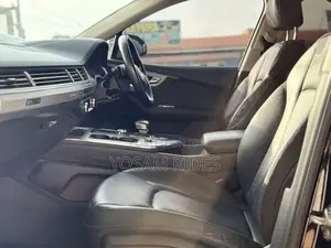 Audi Q7 2.0T Premium AWD quattro 2018 Black