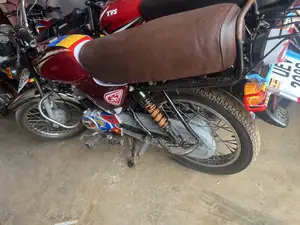 Bajaj Boxer 100 2022 Red