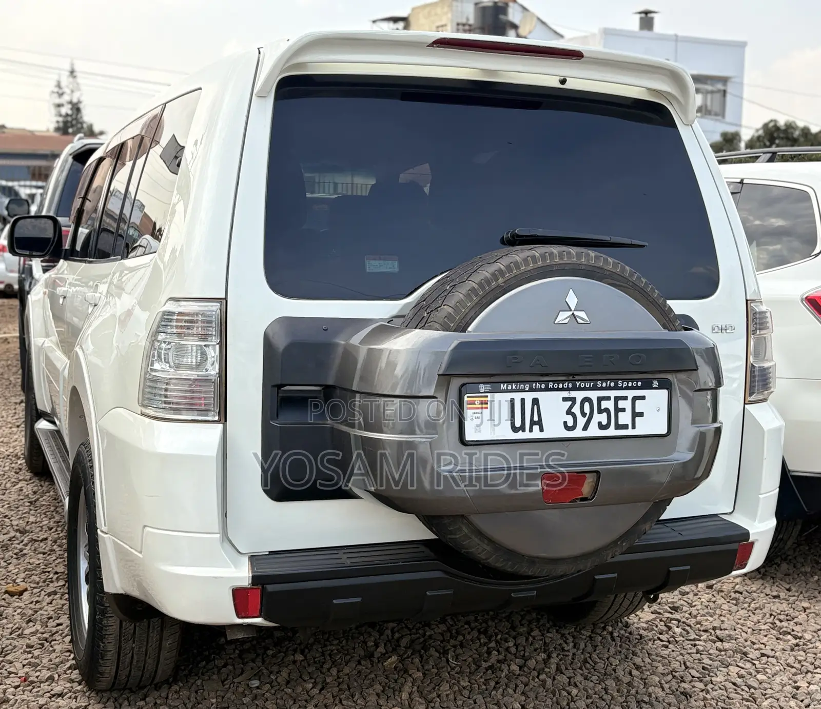 Mitsubishi Pajero 3.2 Di-Dc GLS 2011 White