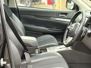 Subaru Legacy 2.5i Premium 2011 Black