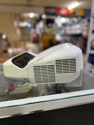 Epson Short Throw Projector
