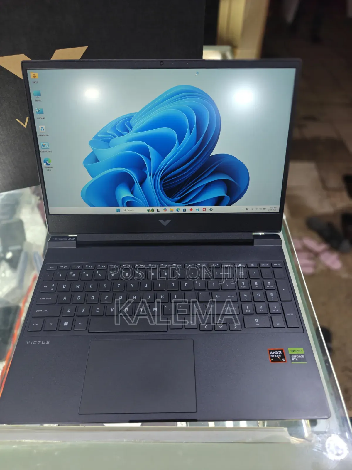 New Laptop HP Victus 15 16GB AMD Ryzen 5 SSD 512GB