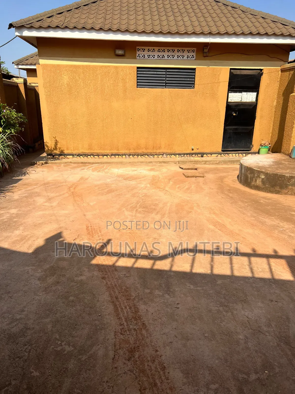 Furnished 3bdrm House in 3 Bedroom Ganda, Division A for sale