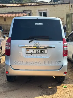 Toyota Noah 2011 Silver