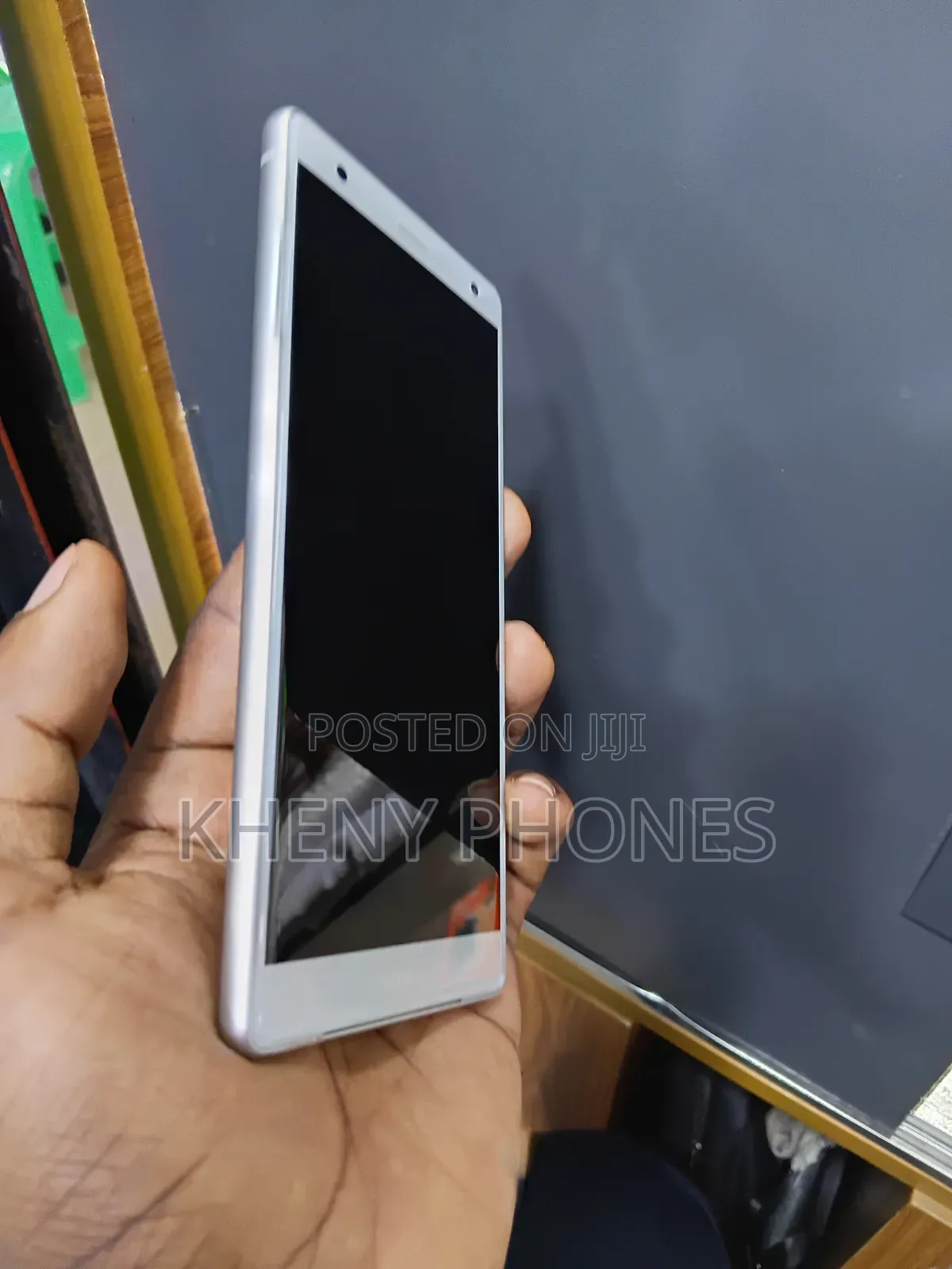 Sony Xperia XZ2 64 GB White