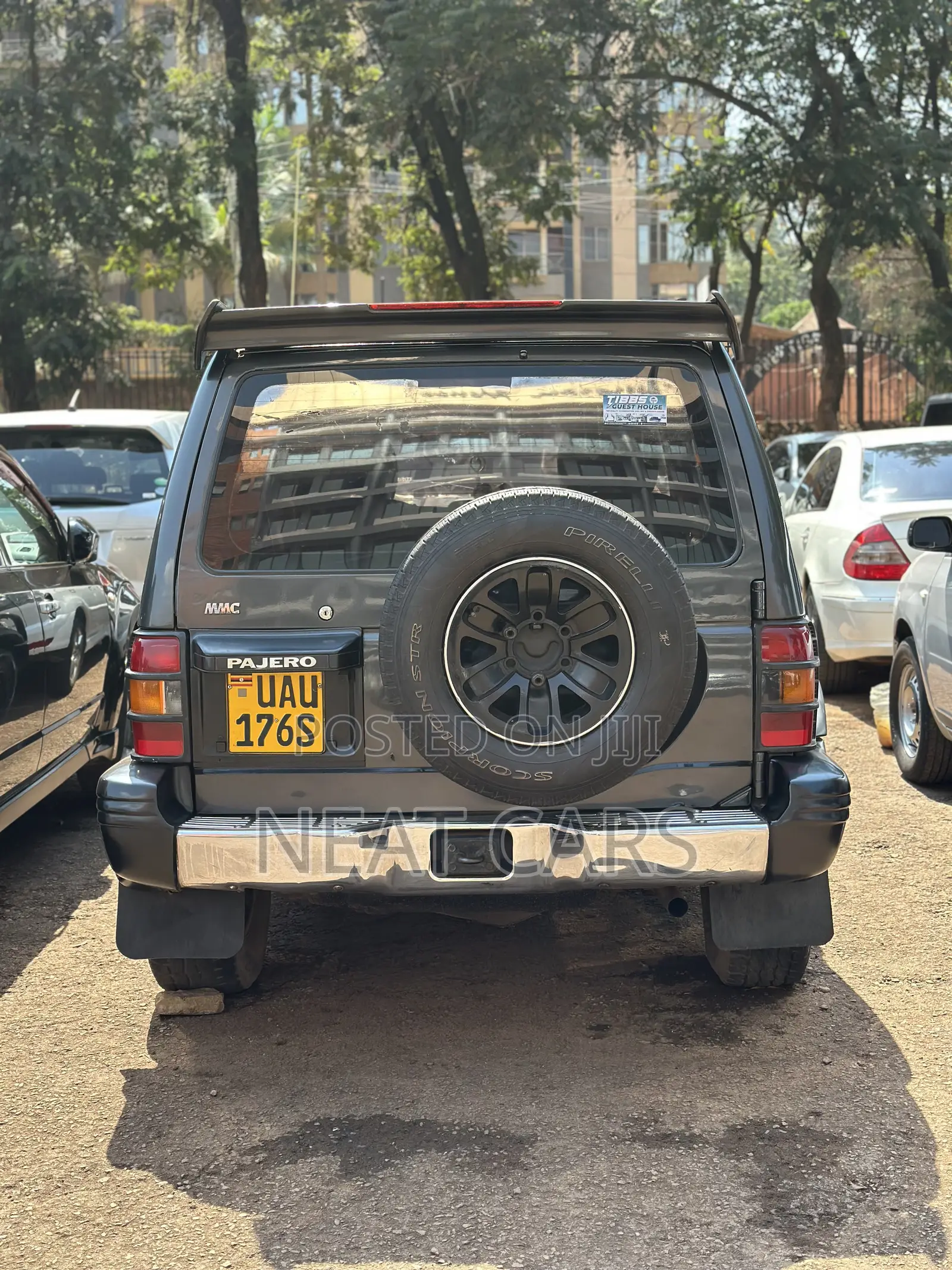 Mitsubishi Pajero Sport 2000 Black