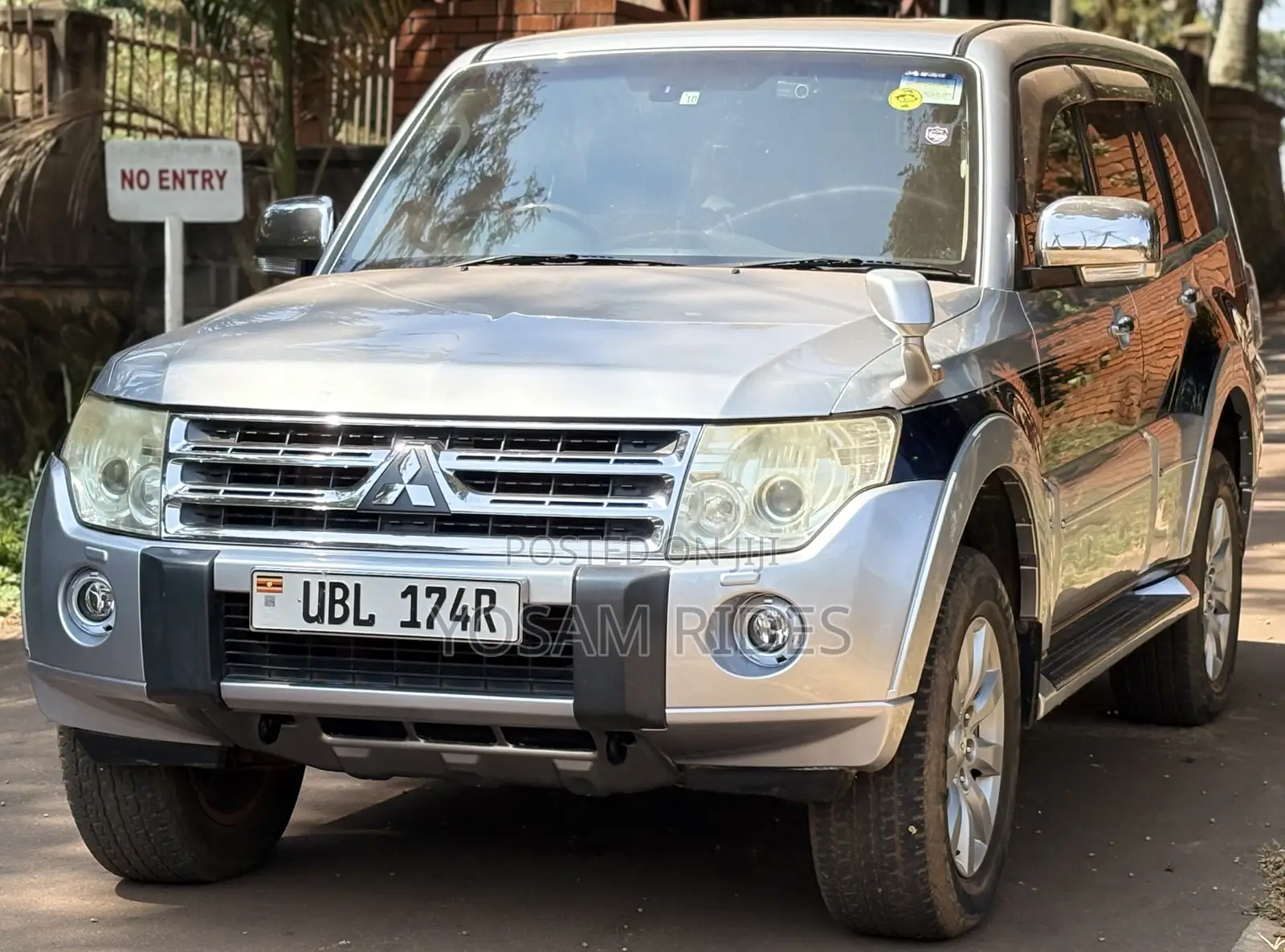 Mitsubishi Pajero 3.2 Di-Dc GLS 2012 Silver