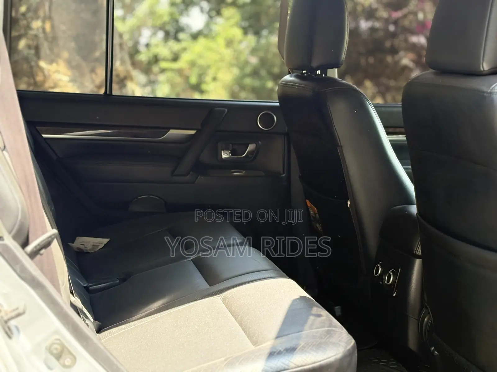Mitsubishi Pajero 3.2 Di-Dc GLS 2012 Silver