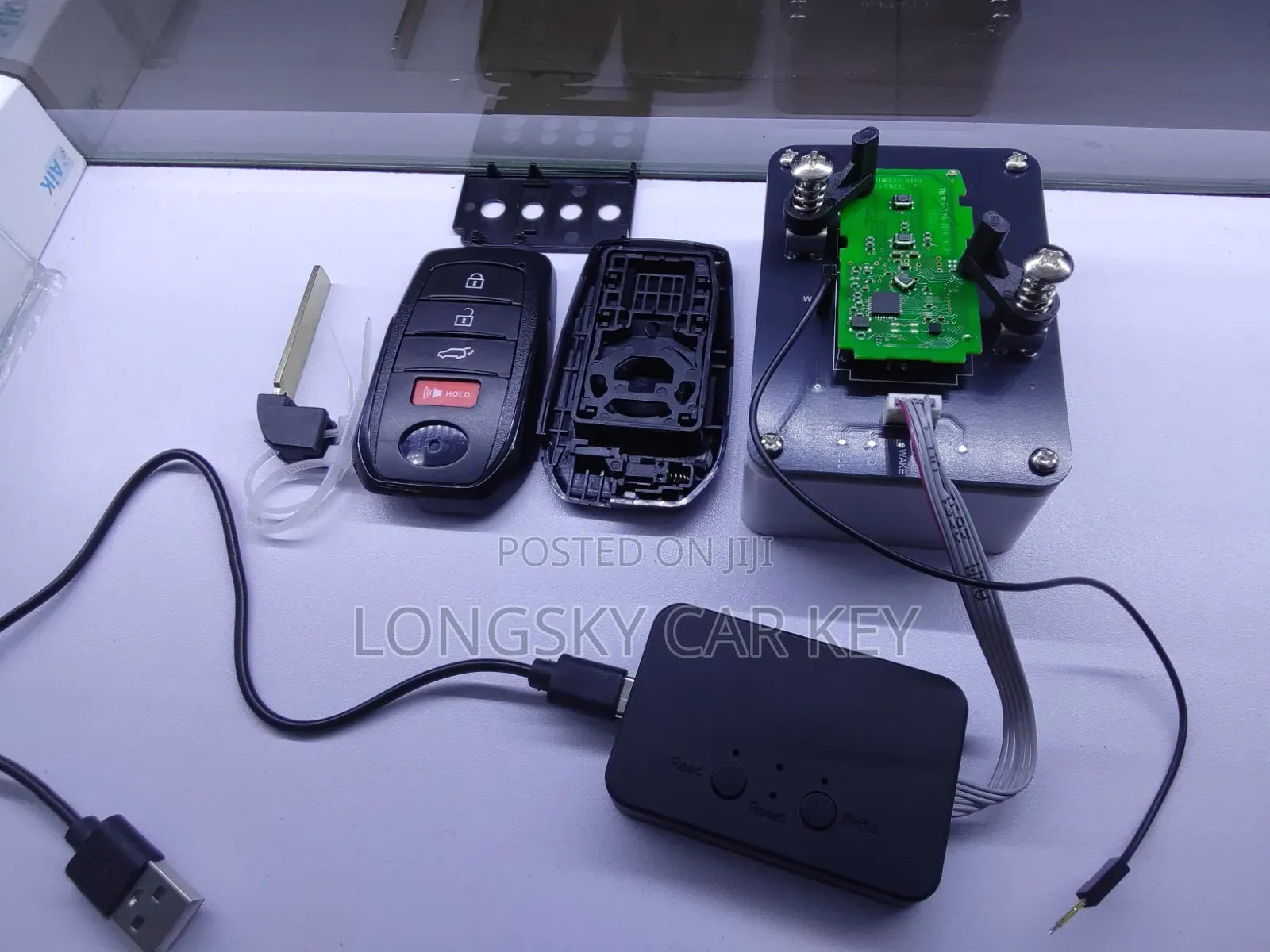 Single Adapter and Reader/Programmer the Easiest Way to Copy Car Keys