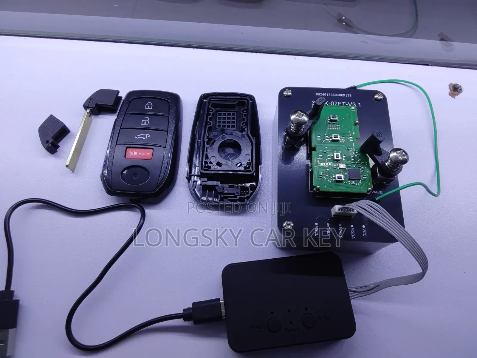 Single Adapter and Reader/Programmer the Easiest Way to Copy Car Keys