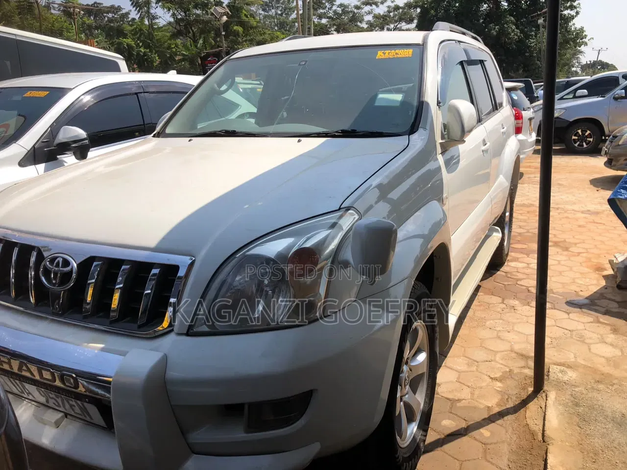 Toyota Land Cruiser Prado 2009 White