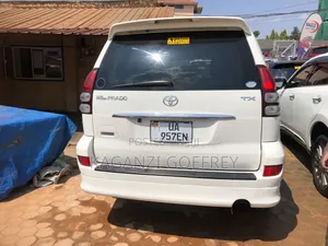 Toyota Land Cruiser Prado 2009 White