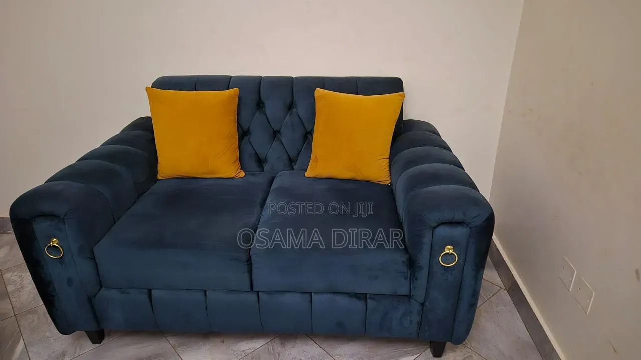 Modern Sofa Set – Excellent Condition