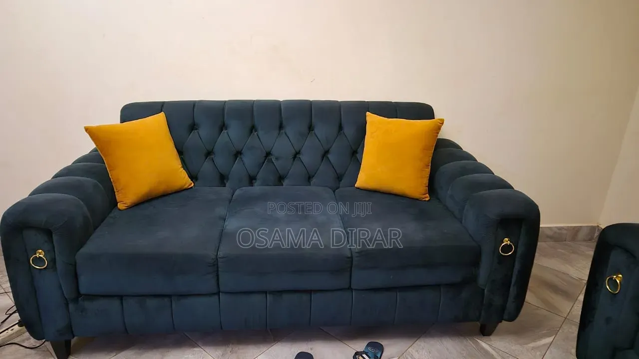 Modern Sofa Set – Excellent Condition
