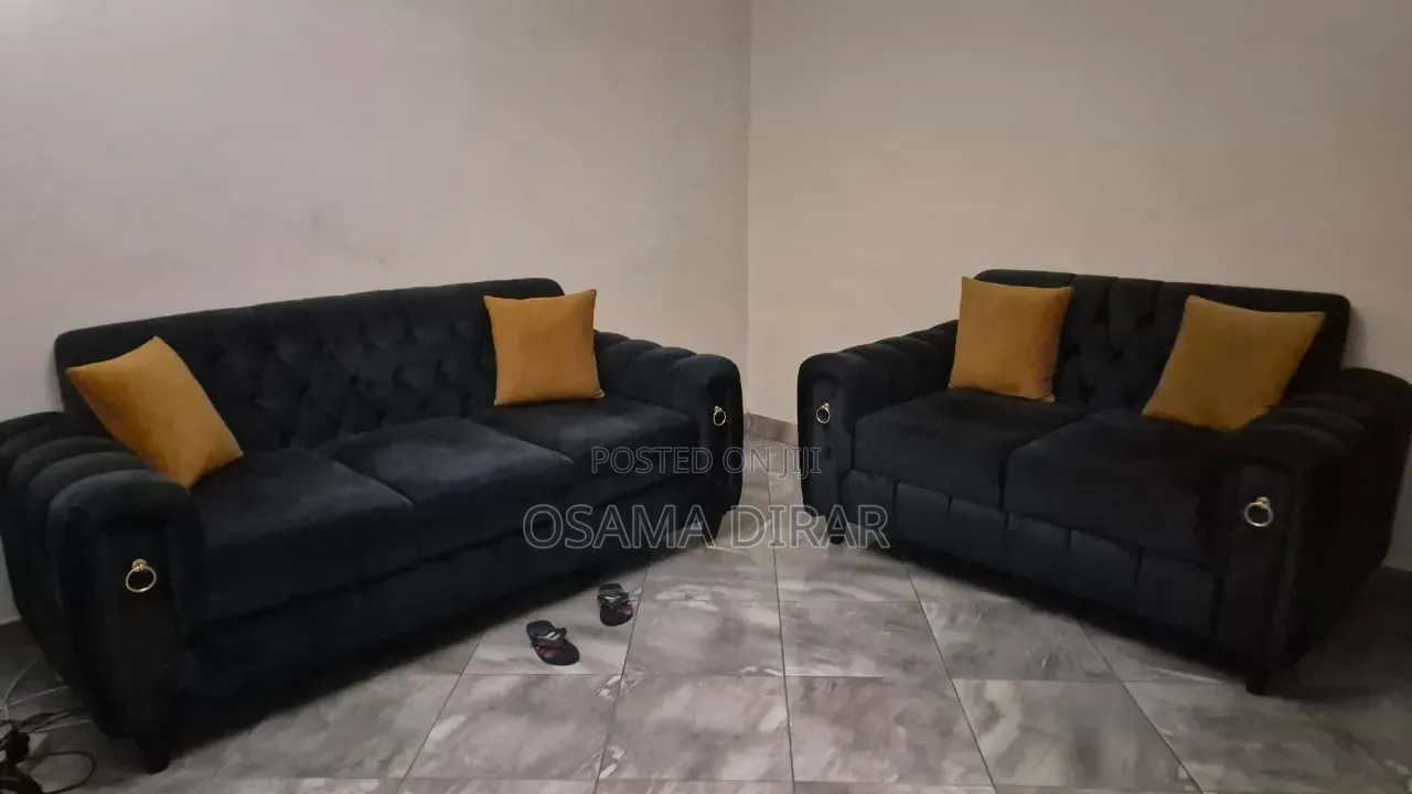 Modern Sofa Set – Excellent Condition
