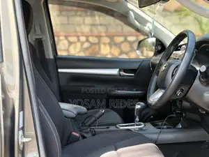 Toyota Hilux Revo Double Cab Deisel 2.8 AWD 2022 Green