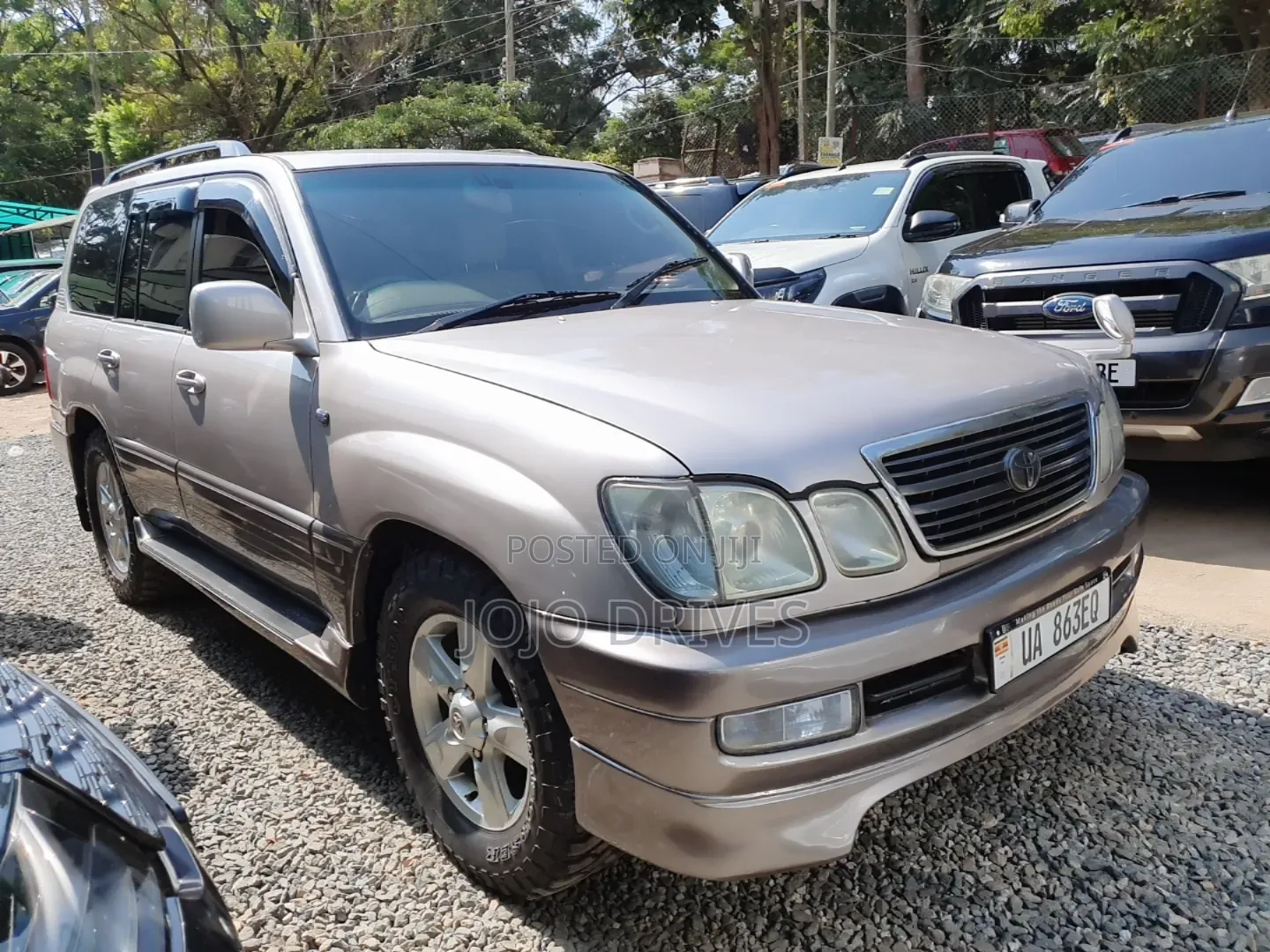 Toyota Land Cruiser Cygnus 4.7 2003 Silver